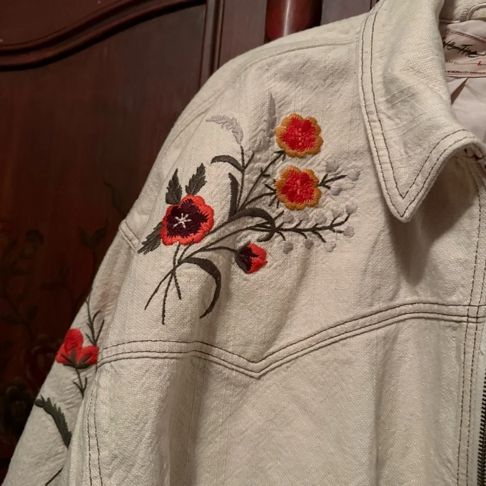 We The Free Floral Embroidered Cream Jacket - Picture 5 of 7